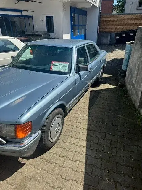 Gebraucht Mercedes S300 179 PS (131 kW) 1985 Blau Limousine