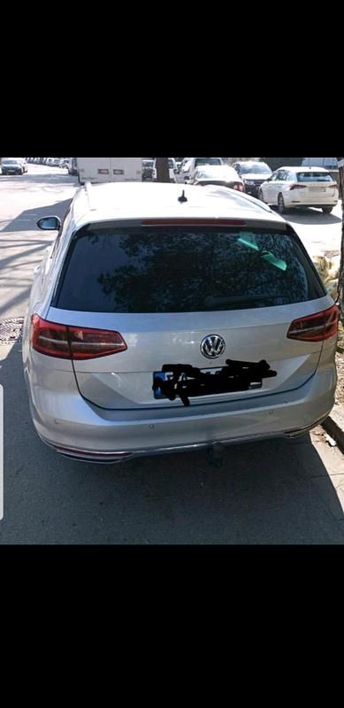 Gebraucht VW Passat 190 PS (139 kW) 2018 Silber Kombi