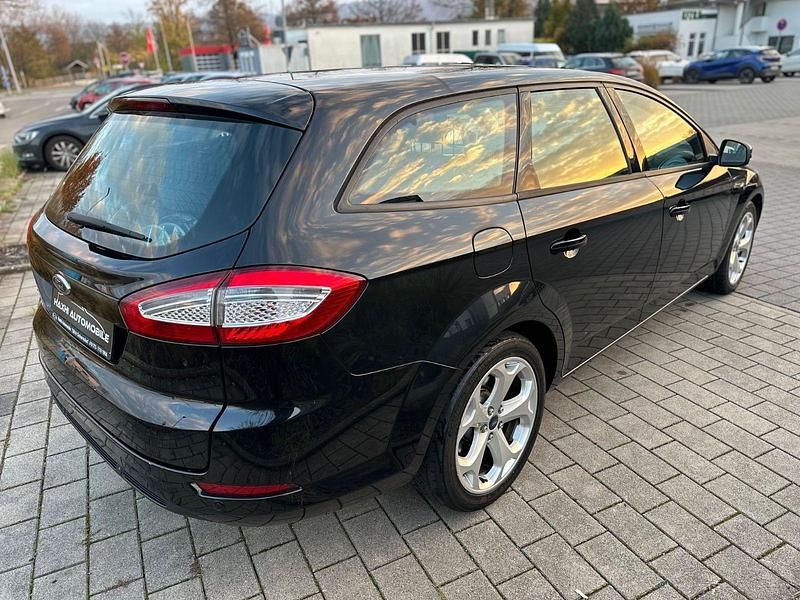 Gebraucht Ford Mondeo Ambiente 140 PS (102 kW) 2014 Schwarz Kombi