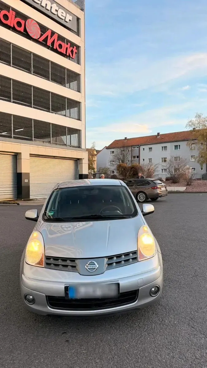 Gebraucht Nissan Note 110 PS (80 kW) 2008 Silber Kleinwagen