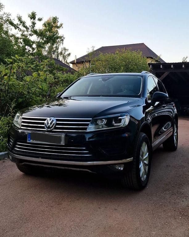 Schwarz Gebraucht 2017 VW Touareg SUV | 22.999 € (Guter Preis) - Bild 1/4