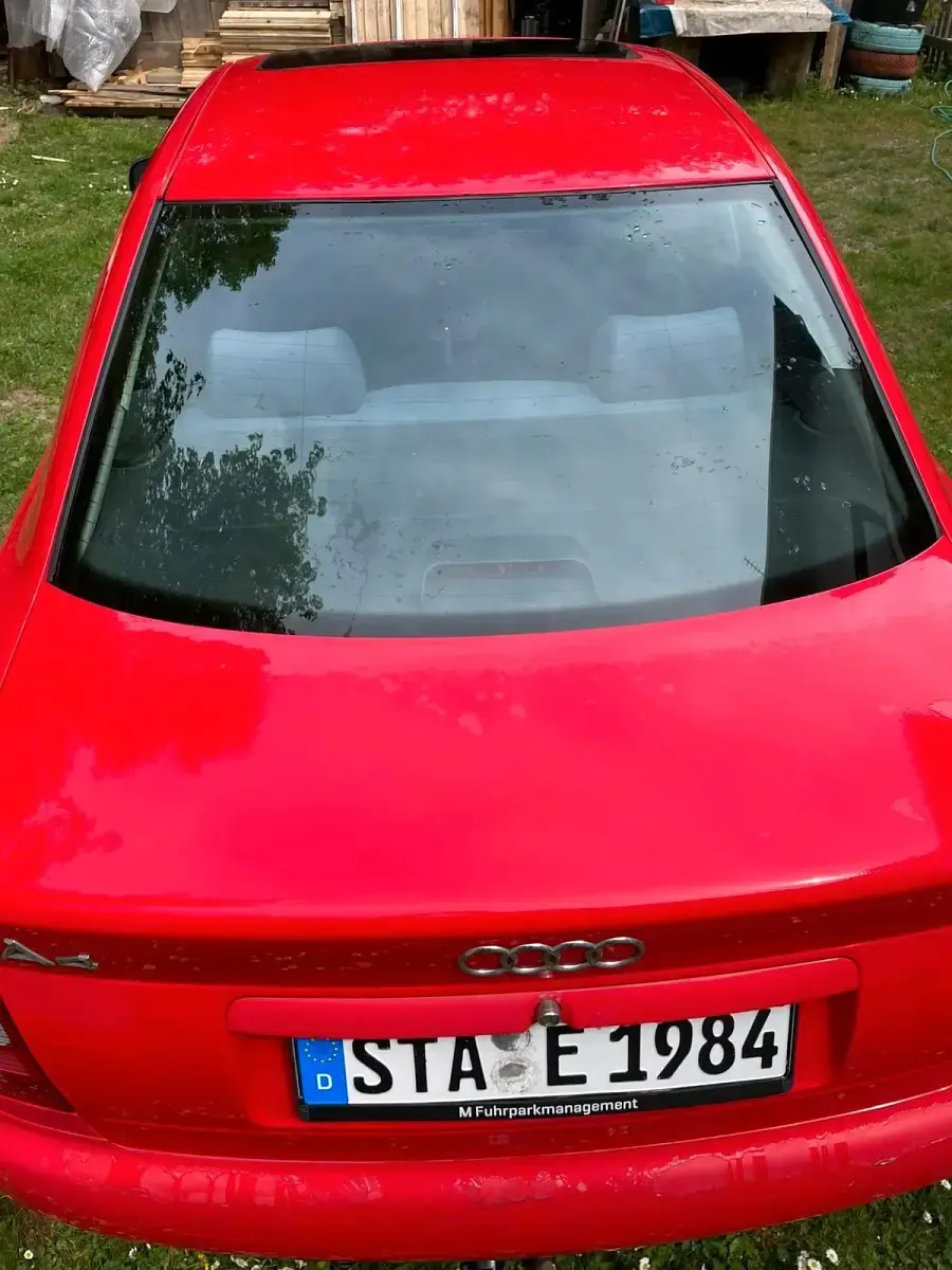 Gebraucht Audi A4 101 PS (74 kW) 1996 Rot Limousine