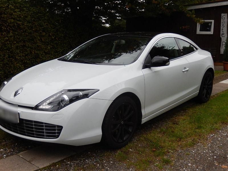 Weiß Gebraucht 2014 Renault Laguna Coupé Coupé | 8.300 € - Bild 1/4