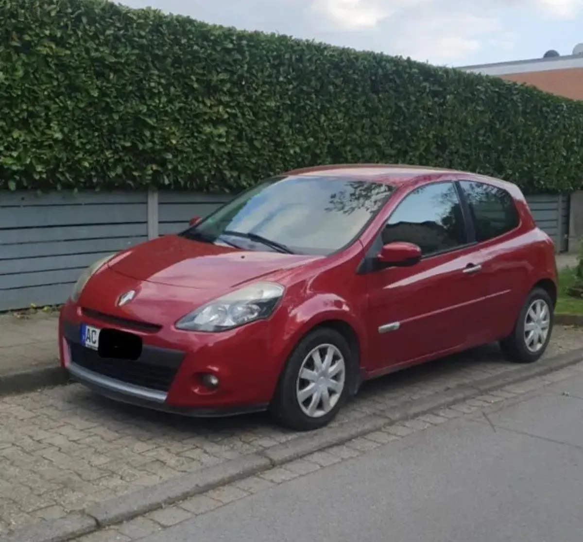 Gebraucht Renault Clio II Dynamique 75 PS (55 kW) 2009 Limousine