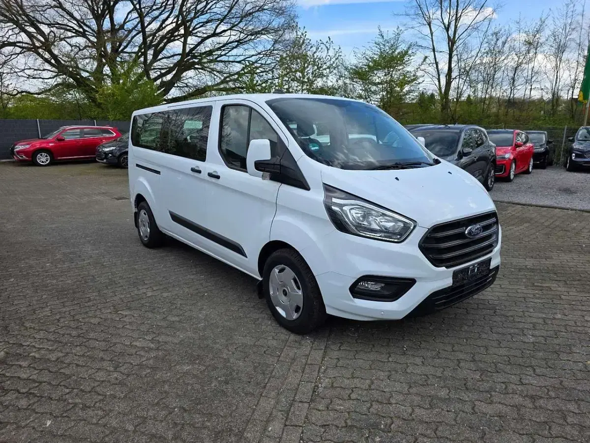 Gebraucht Ford Transit Custom Trend 131 PS (96 kW) 2023 Frozen white Kombi