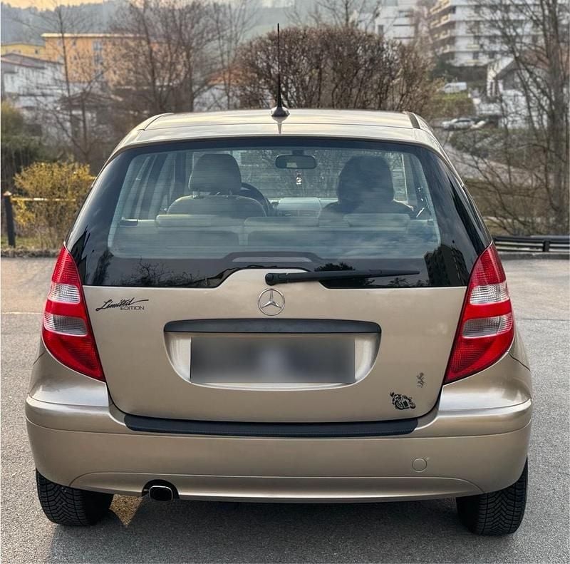 Gebraucht Mercedes A150 95 PS (69 kW) 2006 Gold Kleinwagen