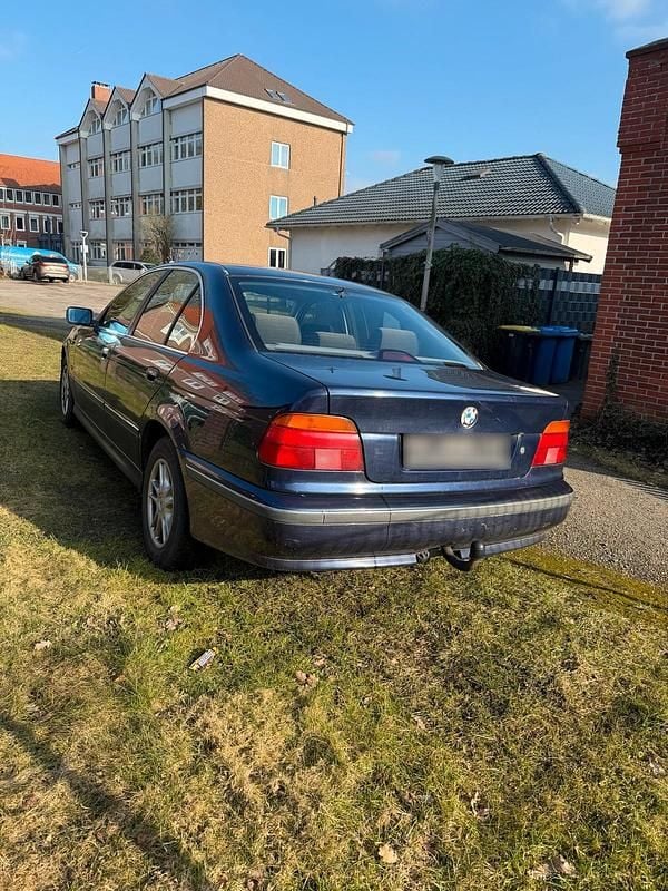 Gebraucht BMW 520 150 PS (110 kW) 1998 Blau Limousine