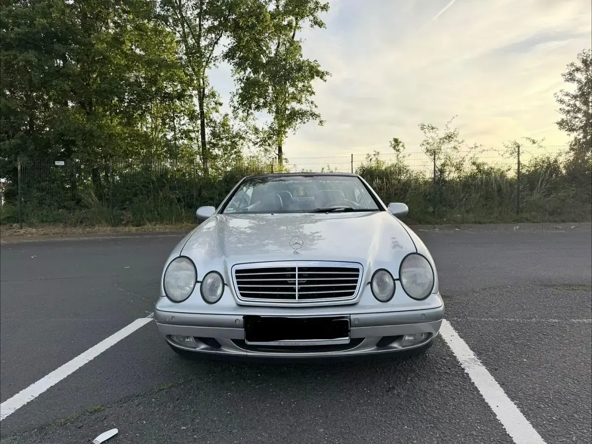 Gebraucht Mercedes CLK200 Elegance 136 PS (100 kW) 1999 Silber Cabrio