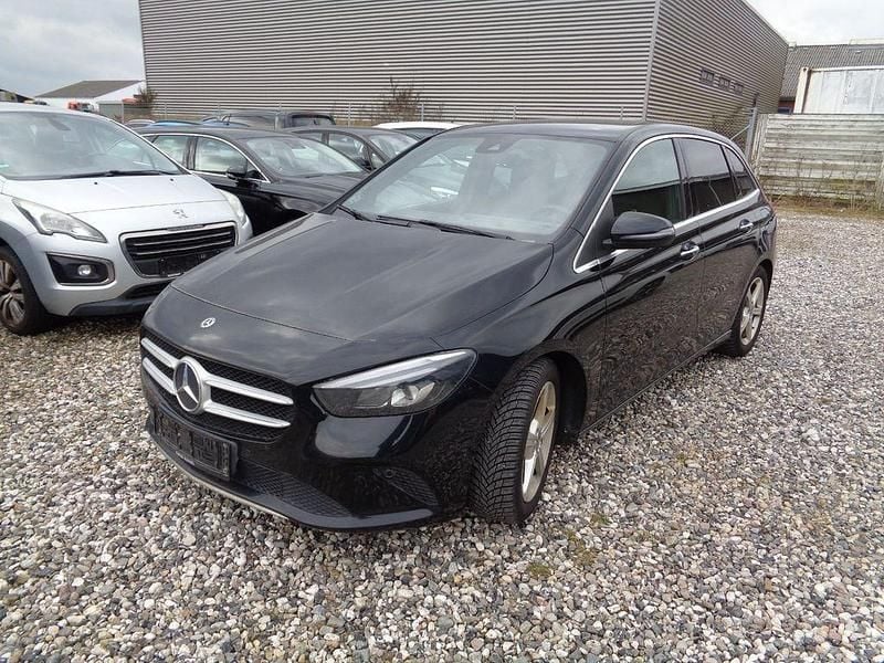 Gebraucht Mercedes B200 150 PS (110 kW) 2020 Schwarz Van / Kleinbus