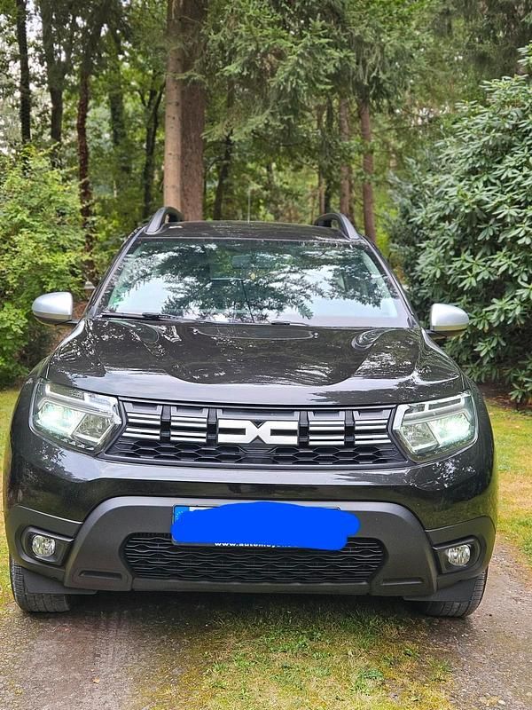 Schwarz Gebraucht 2023 Dacia Duster SUV | 14.999 € (Fairer Preis) - Bild 1/4