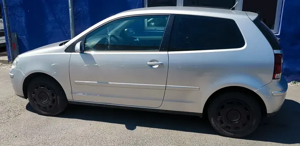 Gebraucht VW Polo 64 PS (47 kW) 2006 Silber Kleinwagen