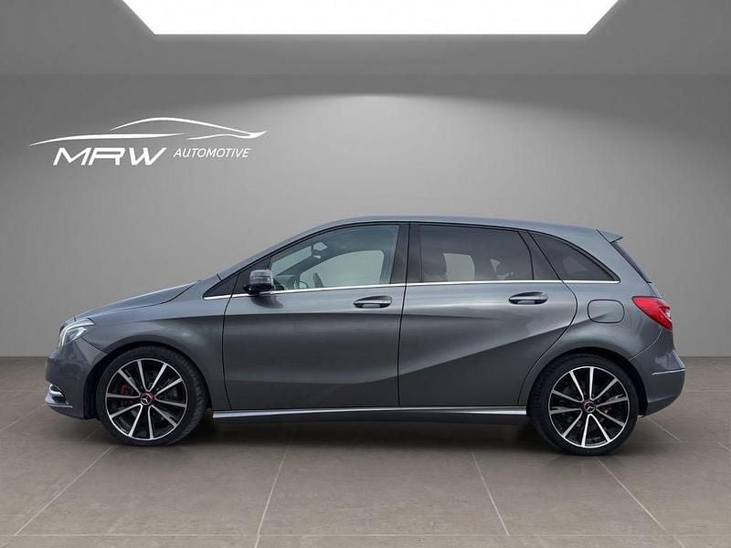 Gebraucht Mercedes B220 170 PS (125 kW) 2013 Grau Van / Kleinbus