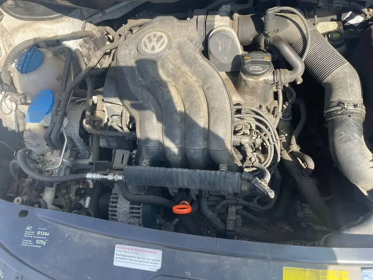 Używany VW Caddy 109 KM (80 kW) 2008 Biały Minivan