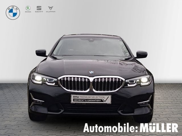 Gebraucht BMW 320 Luxury Line 184 PS (135 kW) 2021 Black sapphire metallic Limousine