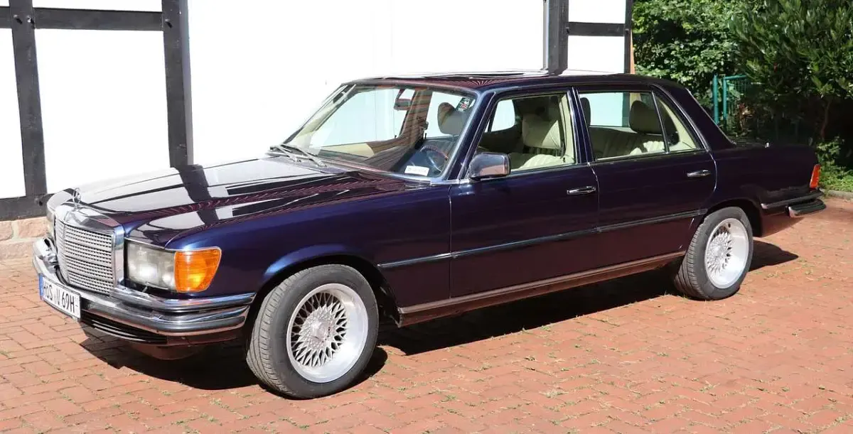 Gebraucht Mercedes 450 286 PS (210 kW) 1977 Azuritblaumetallic Limousine