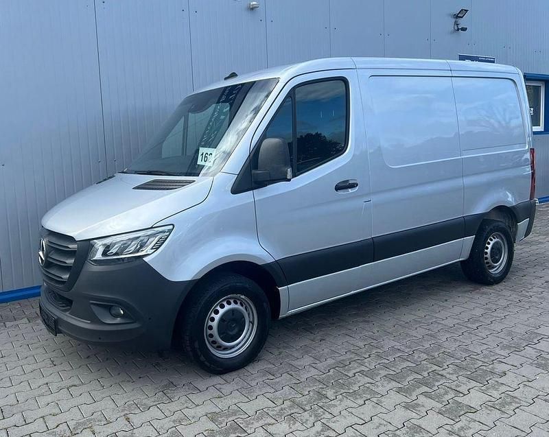 Silber Gebraucht 2019 Mercedes Sprinter Van | 21.999 € (Etwas zu teuer) - Bild 1/4