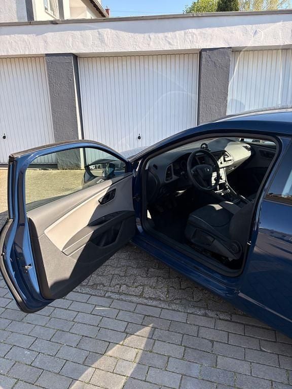 Second-hand Seat Leon SC Style 110 CP (80 kW) 2017 Albastru Hatchback