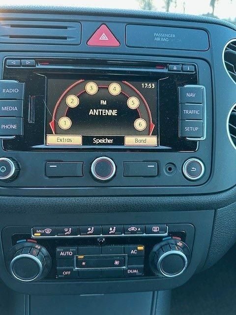 Gebraucht VW Golf Plus Cross Trendline 80 PS (58 kW) 2010 Silber Van / Kleinbus