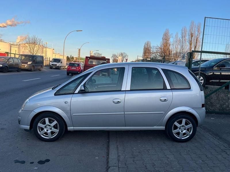 Gebraucht Opel Meriva Edition 105 PS (77 kW) 2008 Silber Van / Kleinbus