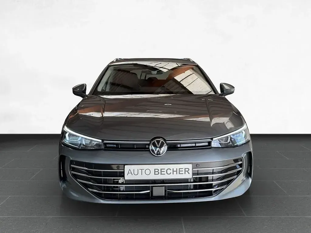 Gebraucht VW Passat Elegance 272 PS (200 kW) 2026 Grau Kombi