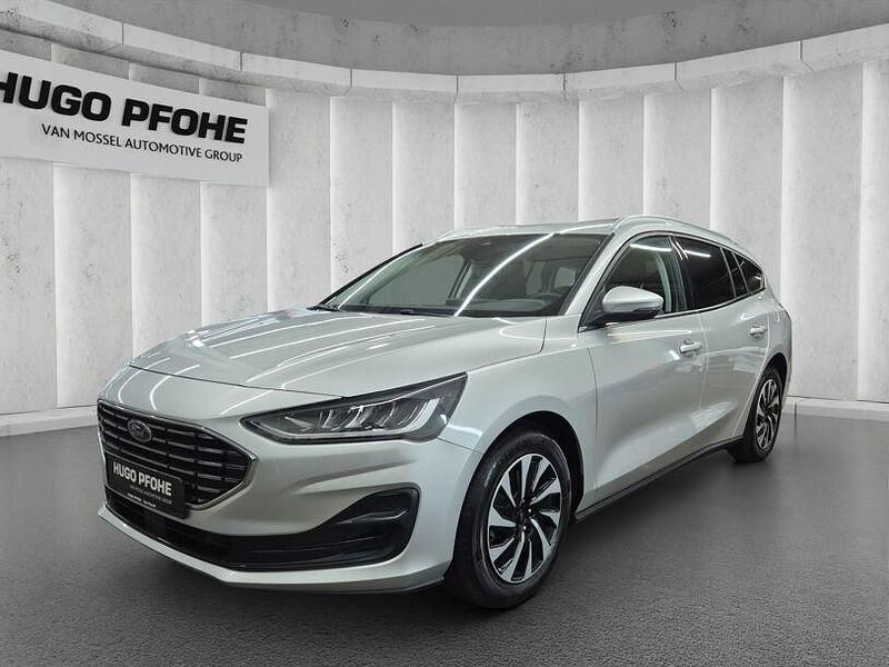 Silber Gebraucht 2023 Ford Focus Titanium Kombi | 19.750 € (Guter Preis) - Bild 1/4