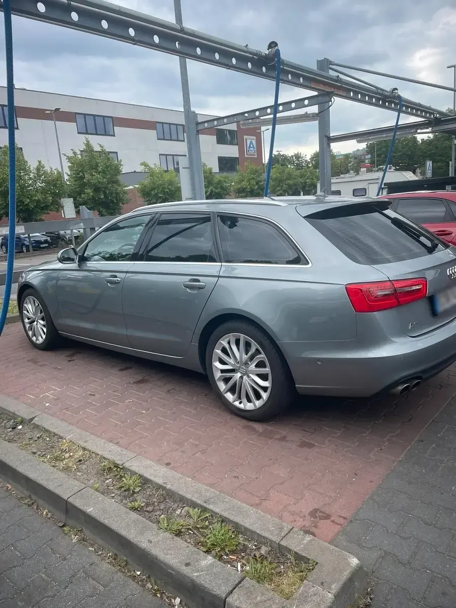 Gebraucht Audi A6 177 PS (130 kW) 2013 Grau Kombi