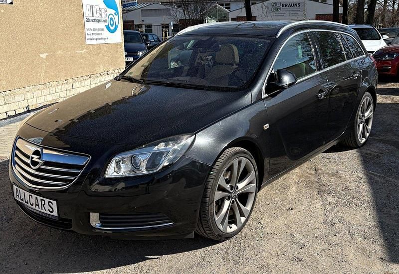 Gebraucht Opel Insignia Cosmo 160 PS (117 kW) 2010 Schwarz Kombi