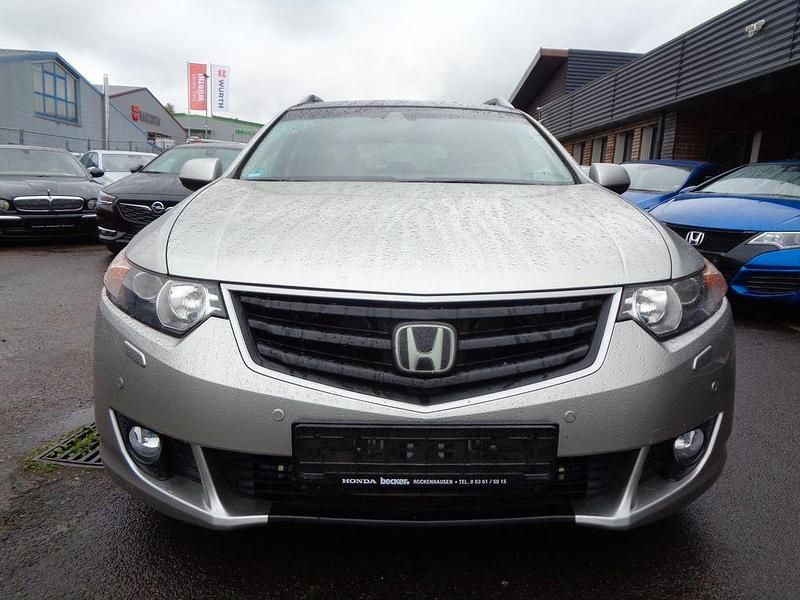 Gebraucht Honda Accord Elegance 150 PS (110 kW) 2010 Silber Kombi