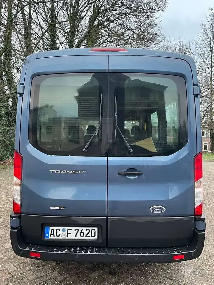 Gebraucht Ford Transit 131 PS (96 kW) 2022 Blau Van
