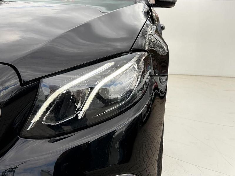 Gebraucht Mercedes E220 Avantgarde 194 PS (142 kW) 2019 Schwarz Limousine