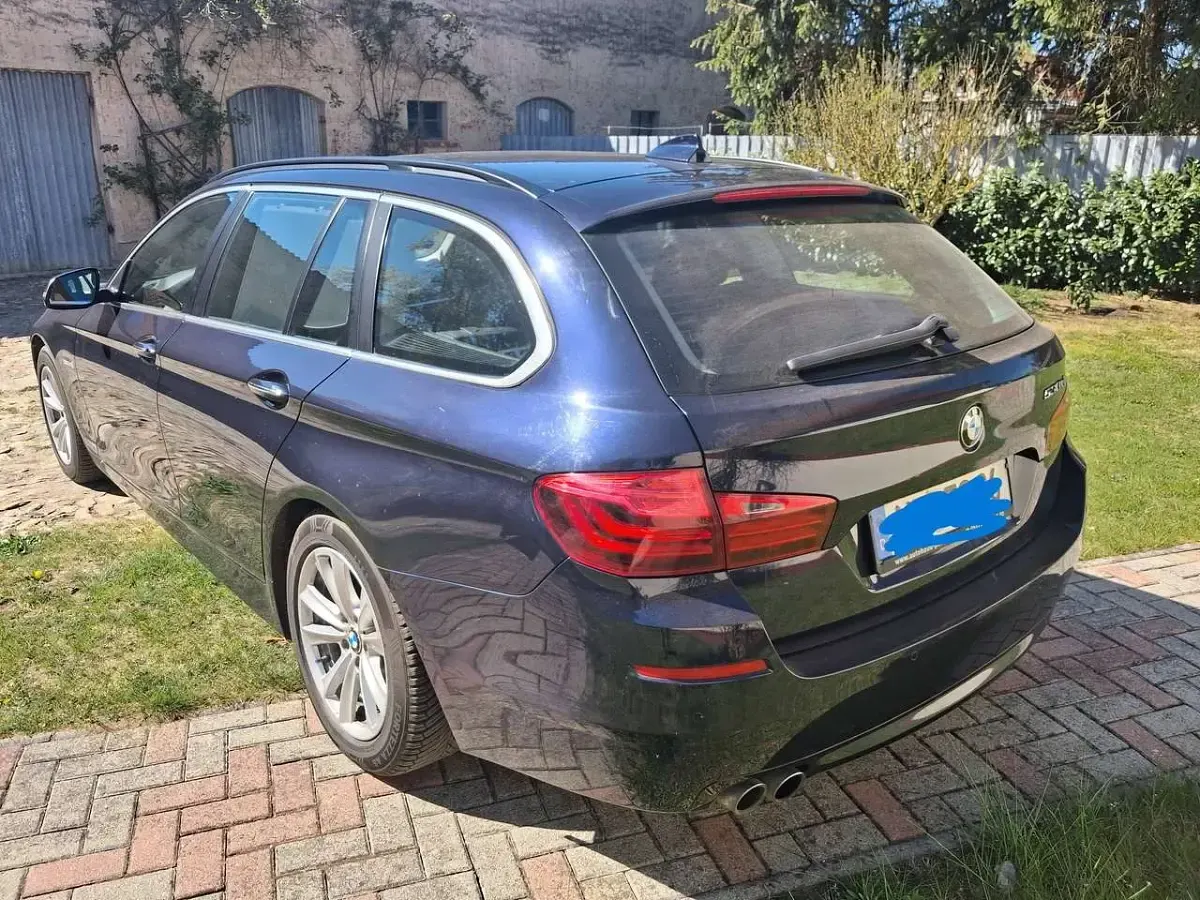 Gebraucht BMW 530 Sport Line 258 PS (189 kW) 2014 Blau Kombi