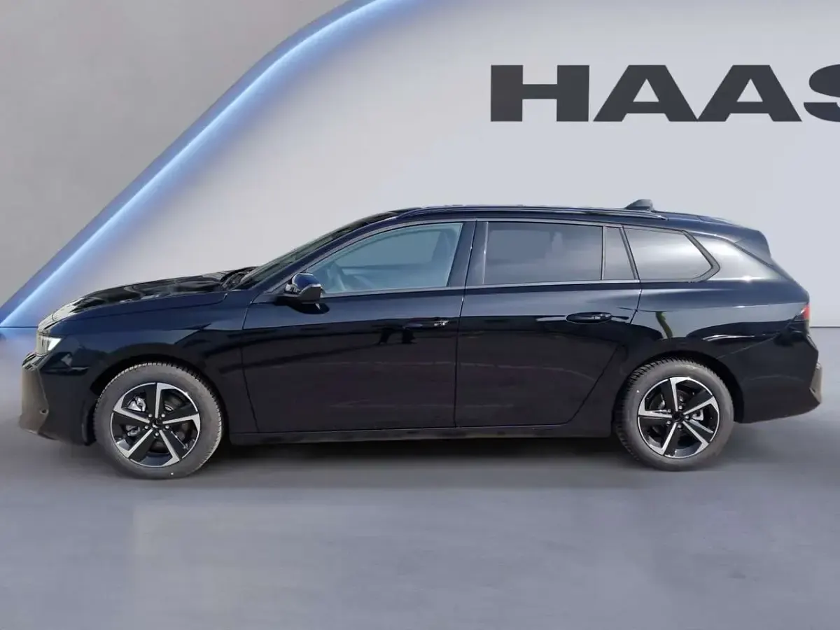 Nowe Opel Astra 145 KM (106 kW) 2026 Czarny Kombi