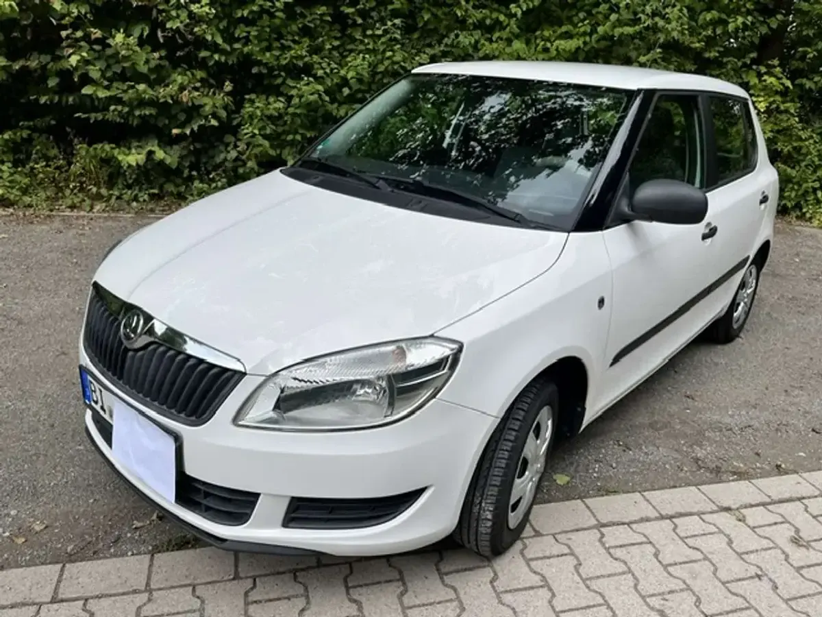 Gebraucht Skoda Fabia Active 60 PS (44 kW) 2014 Weiß Limousine