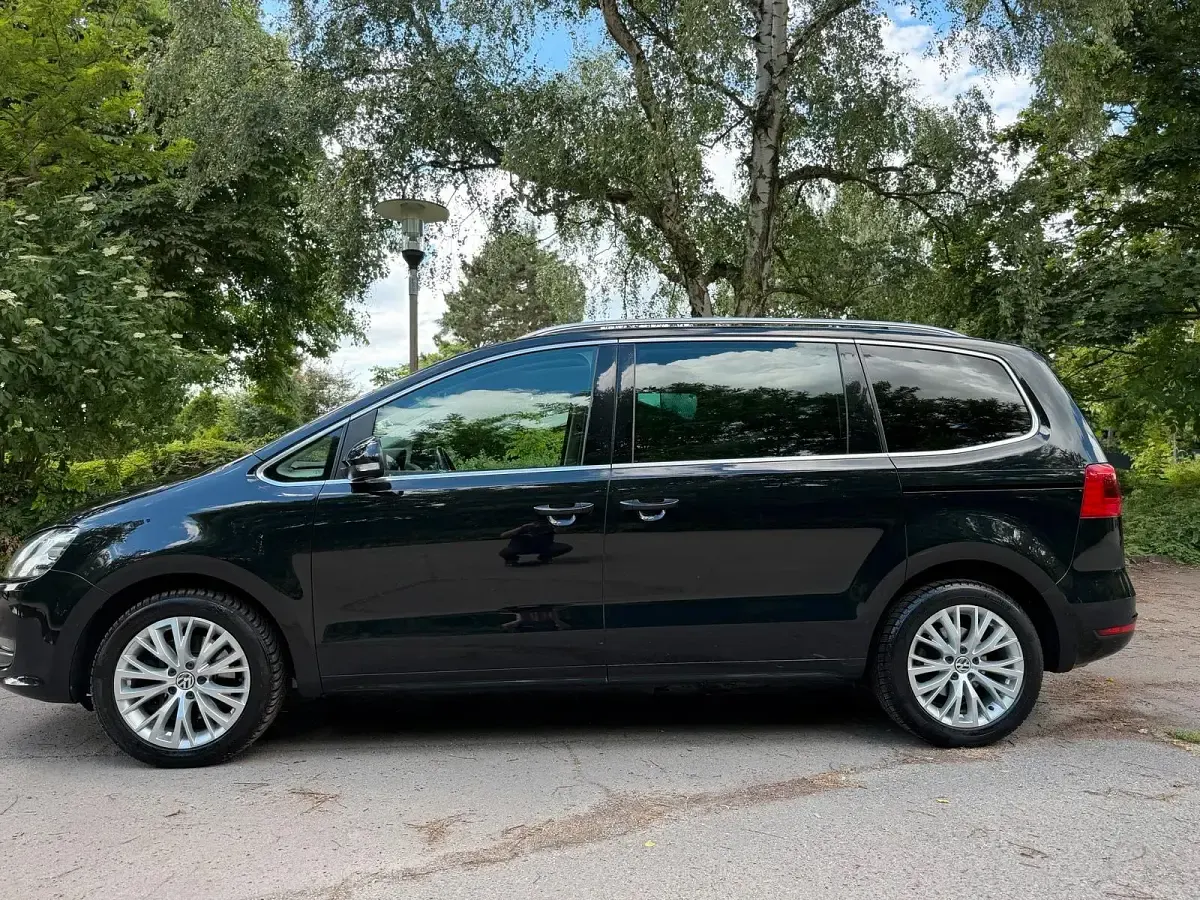 Gebraucht VW Sharan 170 PS (125 kW) 2011 Schwarz Van / Kleinbus