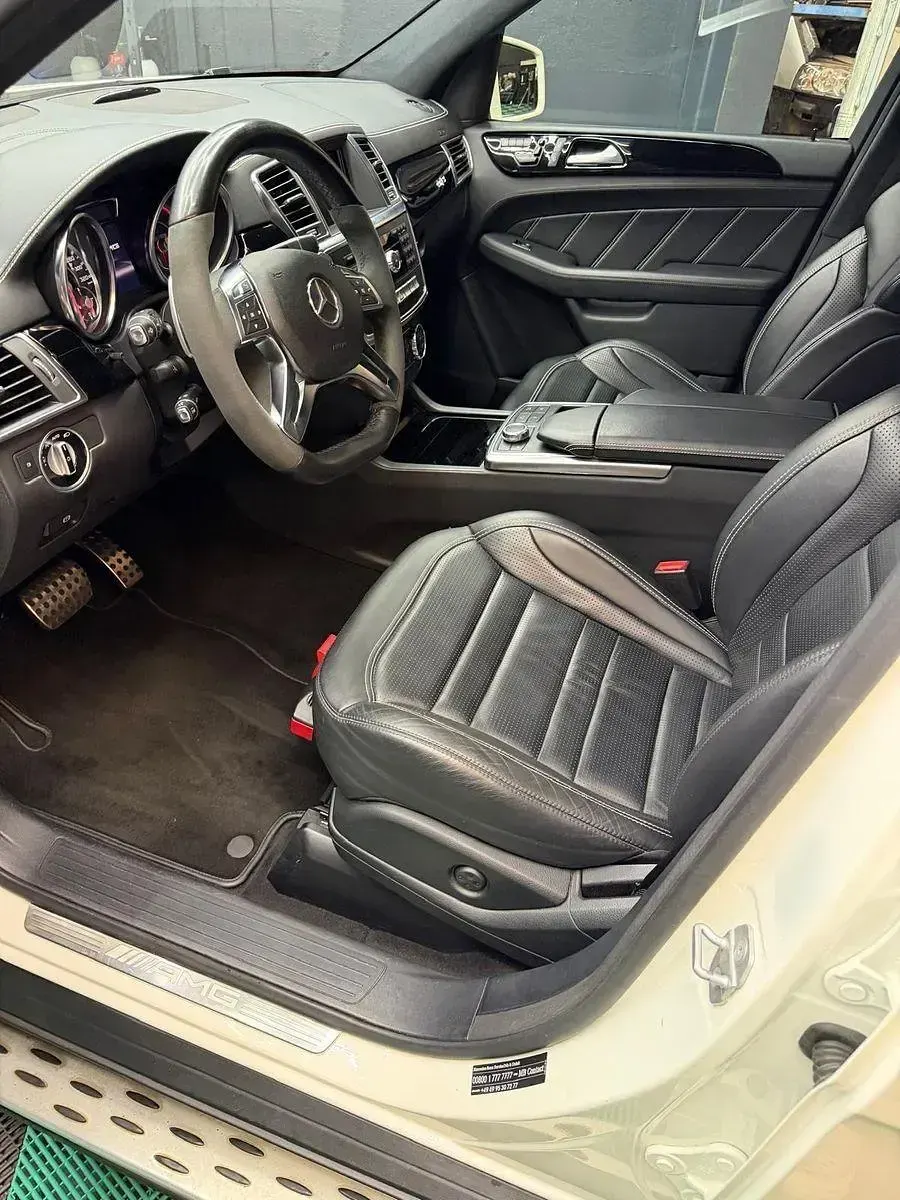 Gebraucht Mercedes ML63 AMG AMG 557 PS (409 kW) 2012 Weiß SUV