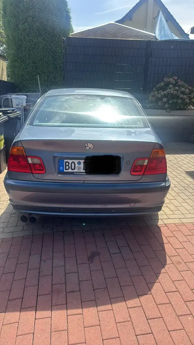 Gebraucht BMW 320 150 PS (110 kW) 1998 Grau Limousine
