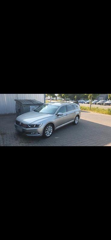 Gebraucht VW Passat Highline 150 PS (110 kW) 2016 Silber Kombi