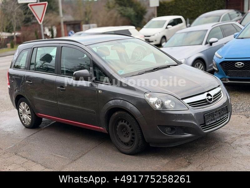 Gebraucht Opel Zafira Family 140 PS (102 kW) 2012 Grau Van / Kleinbus