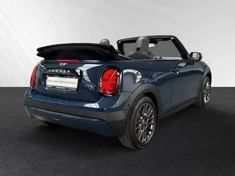 Gebraucht Mini Cooper Cabriolet 163 PS (119 kW) 2025 Indigo sunset blue Cabrio