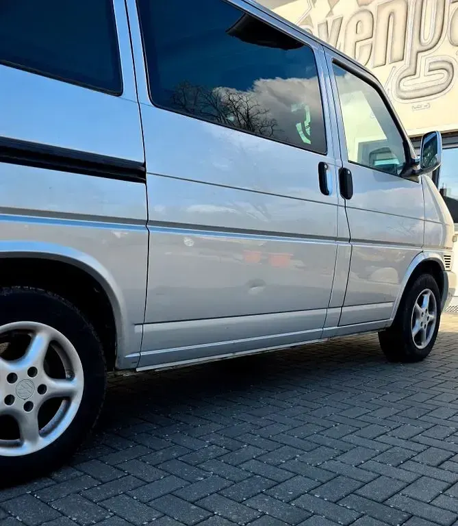 Gebraucht VW Multivan 126 PS (92 kW) 2001 Silber Van / Kleinbus