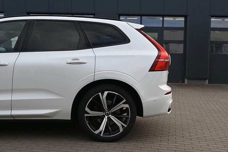 Gebraucht Volvo XC60 Ultimate 197 PS (144 kW) 2023 Weiß SUV