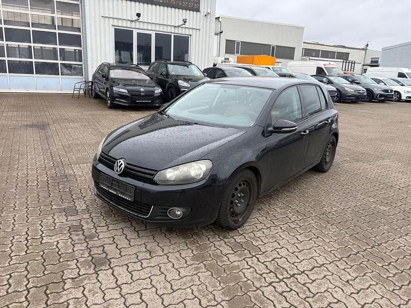 Gebraucht VW Golf VI 105 PS (77 kW) 2011 Schwarz Kleinwagen