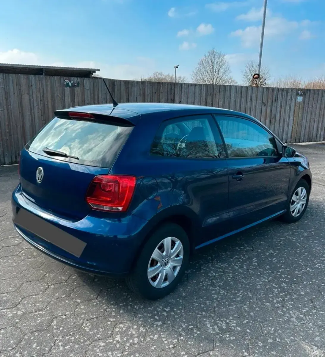 Second-hand VW Polo 60 CP (44 kW) 2011 Albastru Hatchback