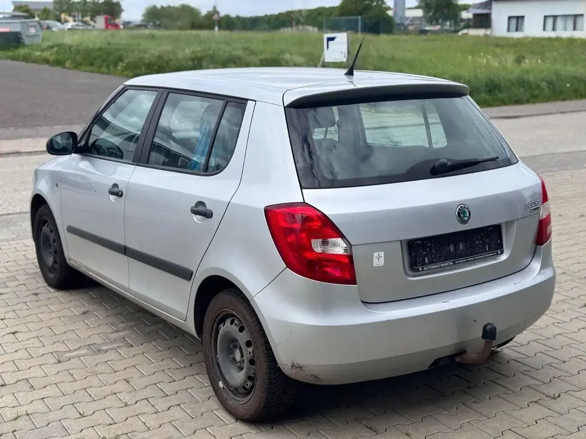 Gebraucht Skoda Fabia Special 60 PS (44 kW) 2010 Silber Kleinwagen