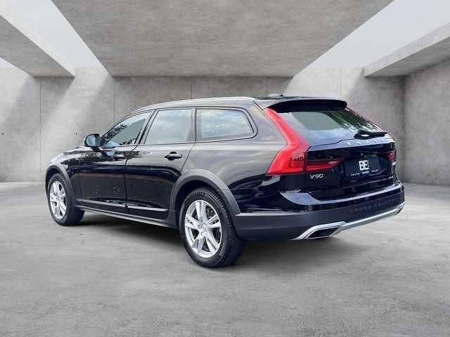 Gebraucht Volvo V90 CC 190 PS (139 kW) 2019 Schwarz Kombi