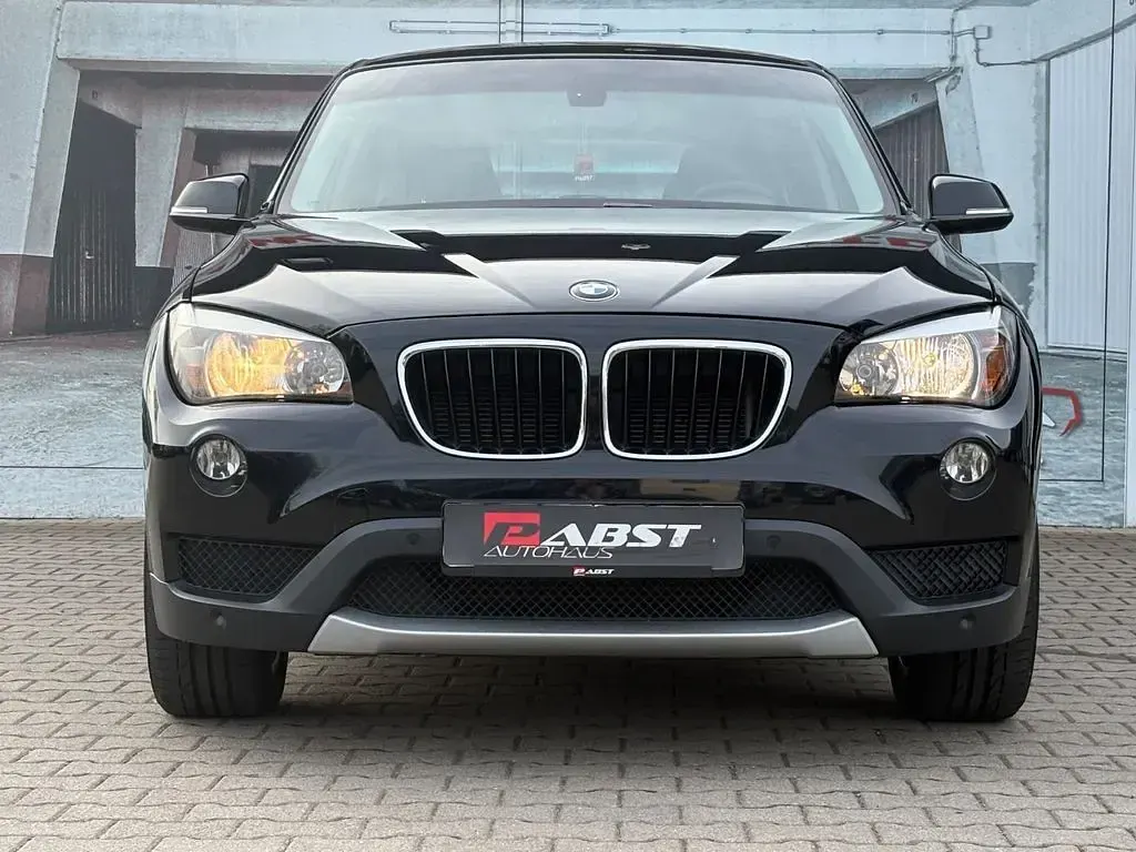 Gebraucht BMW X1 Sport Line 184 PS (135 kW) 2012 Schwarz SUV