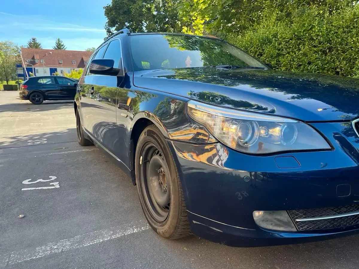 Gebraucht BMW 520 177 PS (130 kW) 2009 Blau Kombi