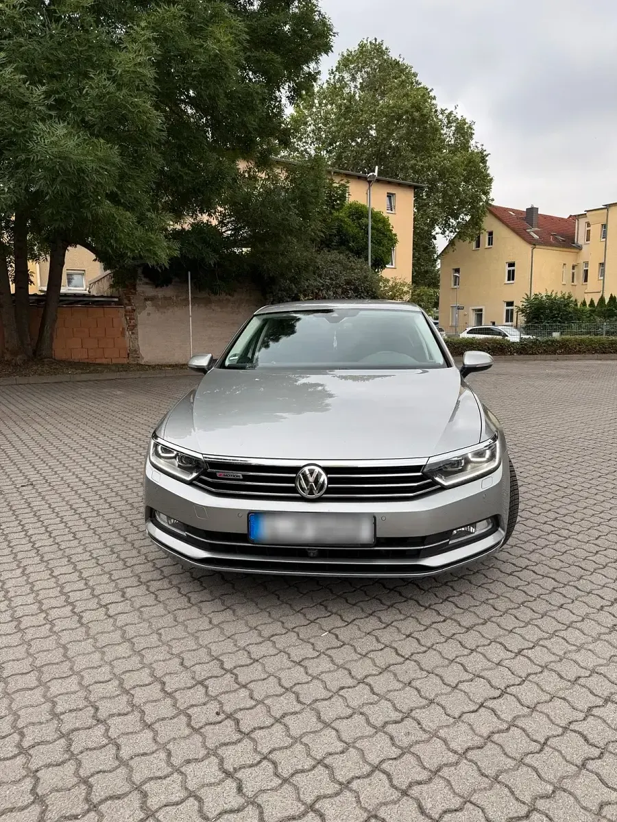 Gebraucht VW Passat Highline 190 PS (139 kW) 2015 Silber Limousine