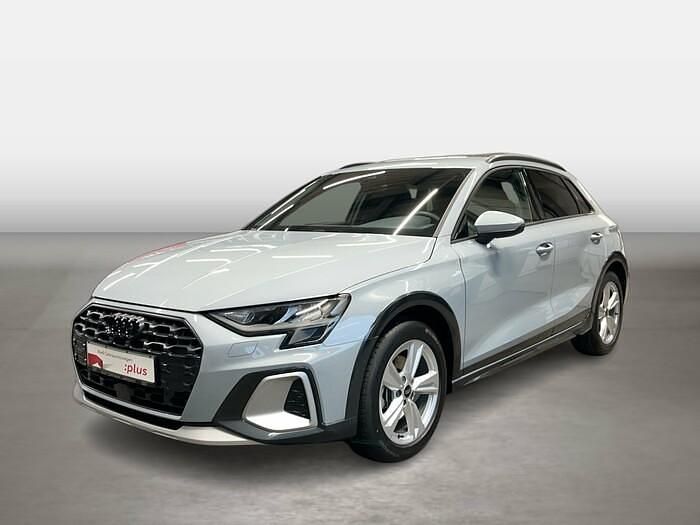 Second-hand Audi A3 Sport 150 CP (110 kW) 2025 Gri Berlinǎ