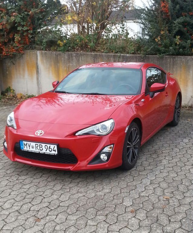 Rot Gebraucht 2014 Toyota GT86 GT Coupé | 22.500 € (Fairer Preis) - Bild 1/1